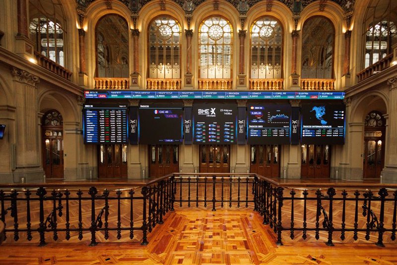 El Ibex sopesa una vuelta a los máximos anuales