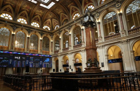 ep archivo   paneles del ibex en el palacio de la bolsa de madrid a 31 de julio de 2026 en madrid 20260909092507