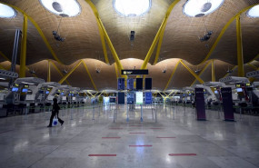 ep archivo   terminal t4 casi vacia en el aeropuerto de madrid barajas adolfo suarez en madrid