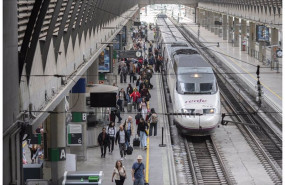 ep archivo   tren de renfe en la estacion de santa justa sevilla