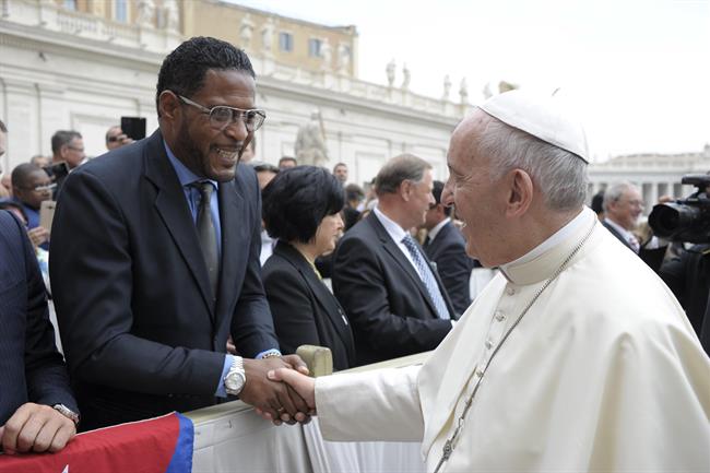ep atleta cubano javier sotomayorpapa francisco
