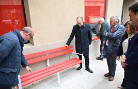 ep banco fabricado con tarjetas de credito de banco santander recicladas en ciudad rodrigo salamanca