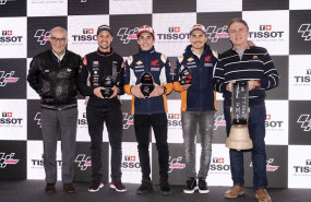 ep carmelo ezpeleta marc marquez jorge lorenzo y franois thiebaud con la coleccion de relojes de