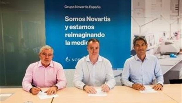 ep de izquierdaderecha dr basilio hernandez responsable mediconeurociencias novartis espana dr pablo eguiario presidentela sociedad canarianeurologiaorlando vergara director del areaneurocienciasnovartis espana