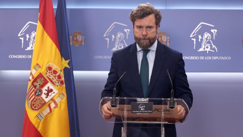 ep el portavoz de vox en el congreso ivan espinosa de los monteros durante una rueda de prensa ep el portavoz de vox en el congreso ivan espinosa de los monteros durante una rueda de prensa