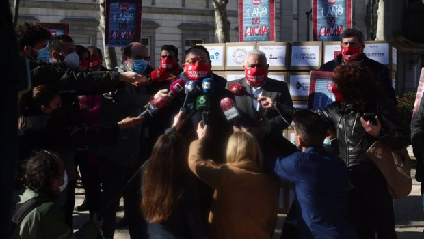 ep el presidente de hosteleria de espana jose luis yzuel sanz responde a los medios en una