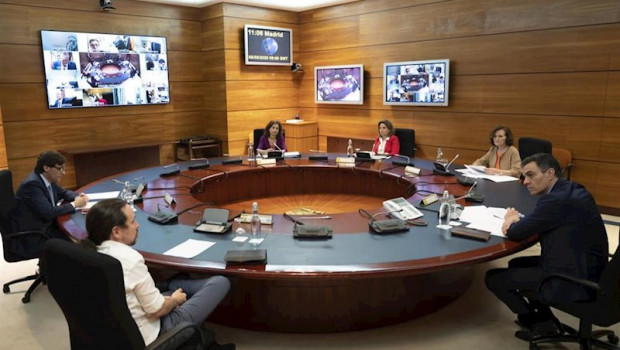 ep el presidente del gobierno pedro sanchez 1r el vicepresidente pablo iglesias 2i el ministro de
