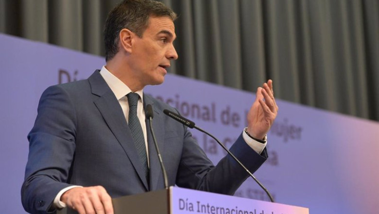 El presidente del Gobierno, Pedro Sánchez, interviene durante el acto 'Día de la Mujer y la Niña en la Ciencia: despertando vocaciones STEAM', en el Museo Nacional de Ciencia y Tecnología, a 9 de febrero de 2024, en A Coruña, Galicia (España). El Minister | M. Dylan - Europa Press ep el presidente del gobierno pedro sanchez interviene durante el acto dia de la mujer y la nina en