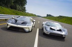 ep el prototipo ford gt heritage edition 2022 junto al prototipo ford gt de 1964