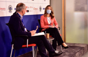 ep el subdirector de la vanguardia manel perez entrevista a la secretaria de estado de comercio