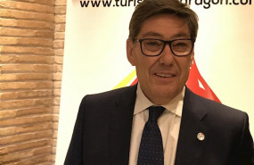 ep el vicepresidente y consejero de industria del gobierno de aragon y presidente del par arturo