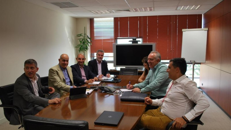 Firma del acuerdo entre Aotec e Intracom Telecom | AOTEC - Archivo ep firmaacuerdoaotec e intracom telecom