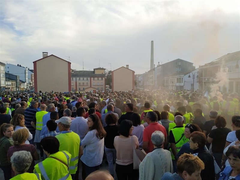 ep manifestacion en as pontes a coruna en defensa del empleo en la central