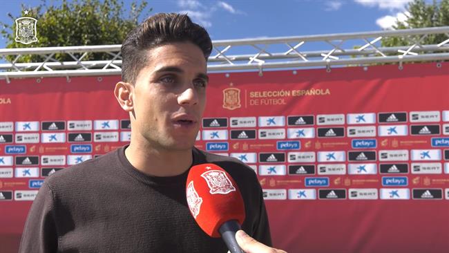 Marc Bartra a su llegada a la concentración de la selección en Las Rozas | RFEF ep marc bartrasu llegadala concentracionla seleccionlas rozas
