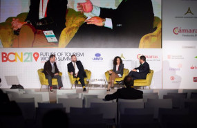 ep mesa redonda con el director corporativo de iberia juan cierco el director de cliente de vueling