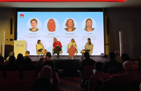 ep momento de una de las mesas redondas del encuentro