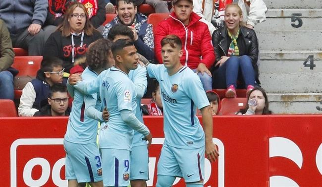 El Sporting se aleja del ascenso directo ante el Barcelona B | LALIGA.ES ep sportingalejaascenso directobarcelona b
