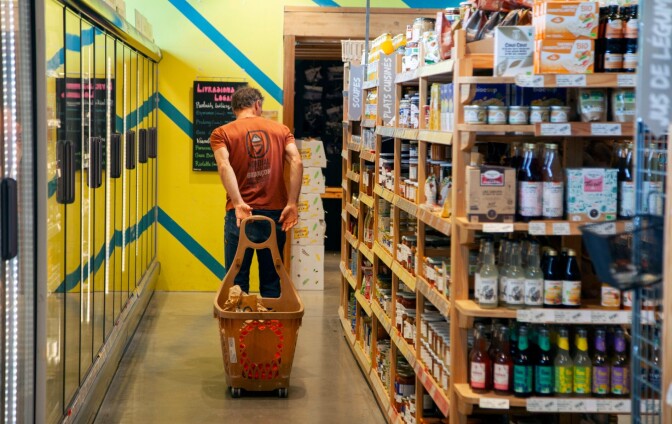 Las ventas del comercio minorista de la eurozona caen un 0,2% en febrero