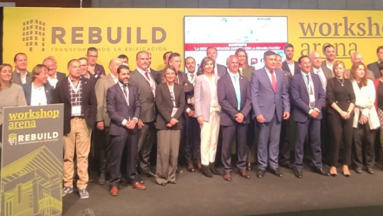 1651145062 foto familia firmantes manifiesto 