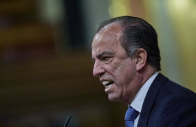 ep archivo   el diputado de upn carlos garcia adanero interviene en una sesion plenaria en el