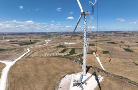ep archivo   iberdrola instala el primer aerogenerador de uno de sus parques olicos mas potentes de