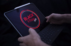 ep cartel publicitario del black friday en ventas online en sevilla andalucia espana a 20 de