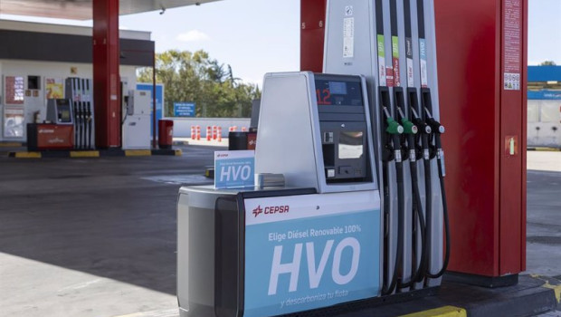 ep cepsa inicia la comercializacion de diesel 100 renovable para clientes profesionales