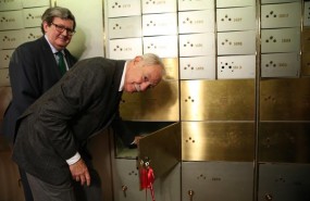 ep eduardo mendoza depositalegadola cajalas letras