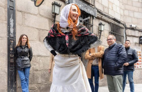 ep el ayuntamiento rinde homenaje a galdos con una placa en la latina donde situo el domicilio de su