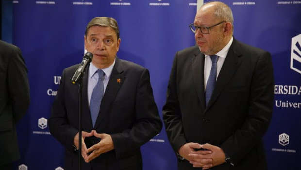 ep el ministro de agricultura pesca y alimentacion luis planas con el rector de la uco manuel