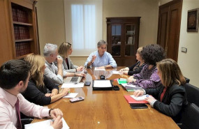 ep el presidente de satse manuel cascos junto al resto de miembros que forman parte de la comision