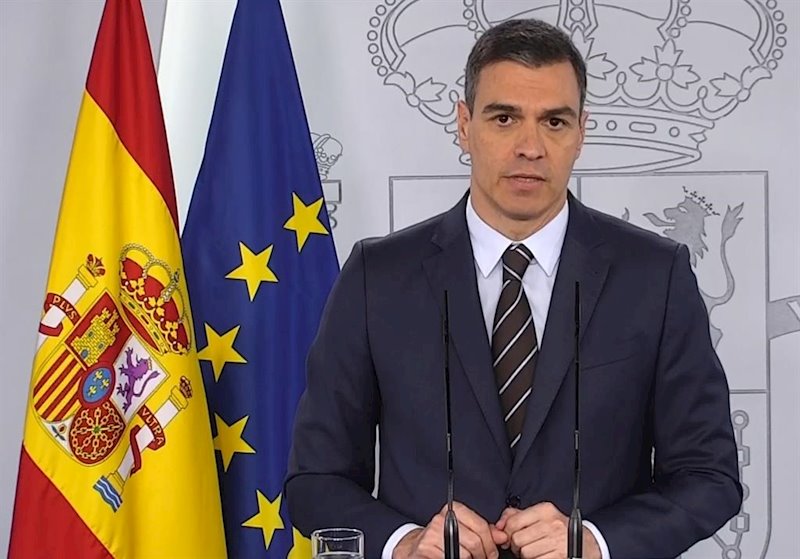 https://img1.s3wfg.com/web/img/images_uploaded/8/6/ep_el_presidente_del_gobierno_pedro_sanchez_durante_su_comparecencia_del_sabado_23_de_mayo_de_2020.jpg