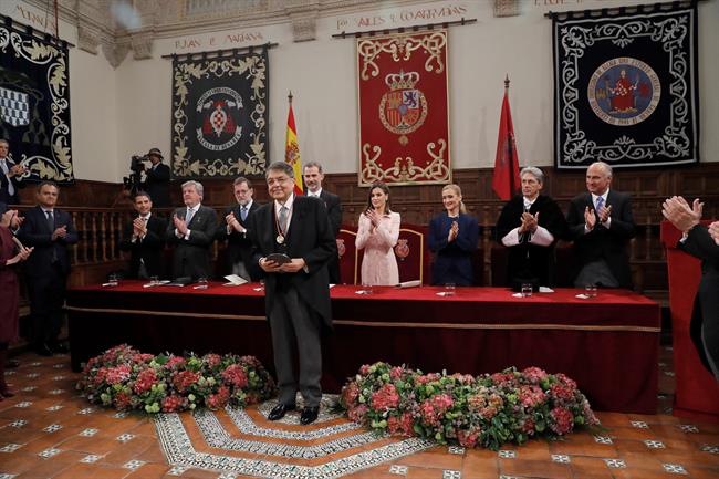 ep escritor sergio ramirez tras recibirreymedallapremio cervantes