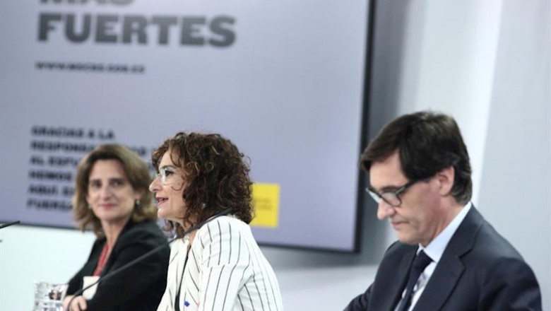 (I-D) Comparecencia en rueda de prensa posterior al Consejo de Ministros en Moncloa de la vicepresidenta para la Transición Ecológica, Teresa Ribera; la ministra portavoz y de Hacienda, María Jesús Montero; y el ministro de Sanidad, Salvador Illa | EUROPA PRESS/E. Parra. POOL - Europa Press ep i-d comparecencia en rueda de prensa posterior al consejo de ministros en moncloa de la