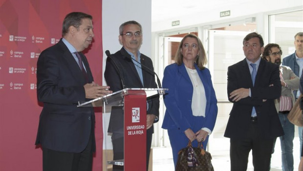 ep i-d el ministro de agricultura pesca y alimentacion luis planas durante su intervencion el rector