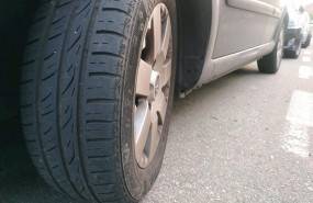 ep imagen del neumatico de un vehiculo