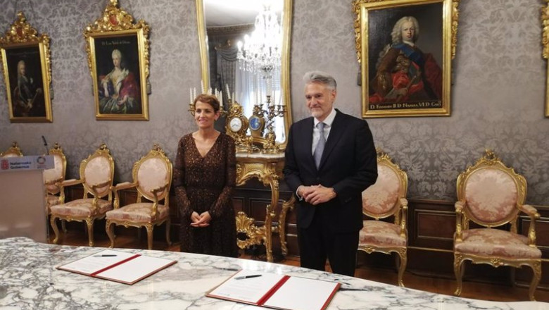 ep la presidenta del gobierno de navarra maria chivite y el presidente de microsoft iberica alberto ep la presidenta del gobierno de navarra maria chivite y el presidente de microsoft iberica alberto