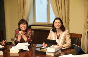 ep la vicepresidenta primera de la mesa del senado cristina narbona izq y la presidenta de la camara
