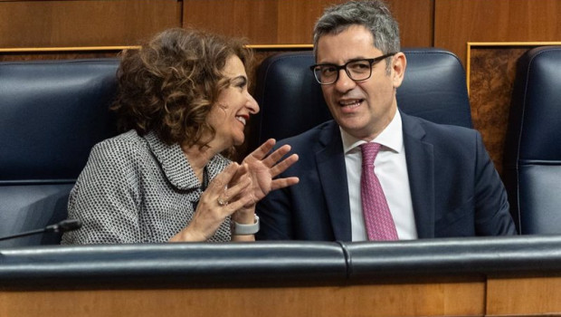 ep la vicepresidenta primera y ministra de hacienda maria jesus montero y el ministro de la