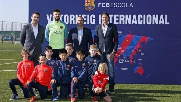 ep pique y edmilsonla presentaciontorneo fcbescoles