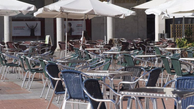 ep terrazas de bares vacias en la plaza mayor de valladolid ep terrazas de bares vacias en la plaza mayor de valladolid