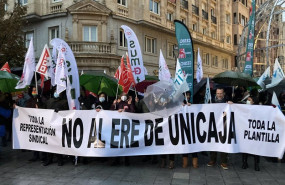 ep trabajadores de unicaja protestan en valladolid