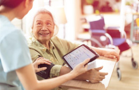 ep un usuario con una tablet
