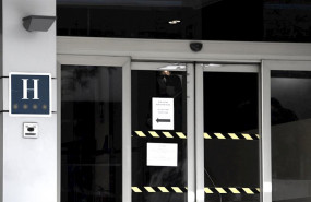 ep una de las puertas no disponibles del primer hotel medicalizado el gran hotel colon donde