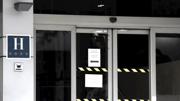ep una de las puertas no disponibles del primer hotel medicalizado el gran hotel colon donde