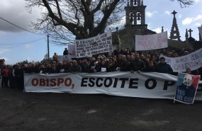 ep vecinosfriolguitirizmanifiestantrasladosu parroco
