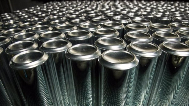 ep archivo   fabrica de latas de aluminio para bebidas