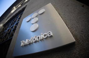 ep archivo   fachada del edificio de telefonica en la gran via a 28 de noviembre de 2025 en madrid