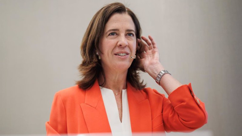 ep archivo la presidenta de la aeb alejandra kindelan ofrece una rueda de prensa tras la ep archivo la presidenta de la aeb alejandra kindelan ofrece una rueda de prensa tras la