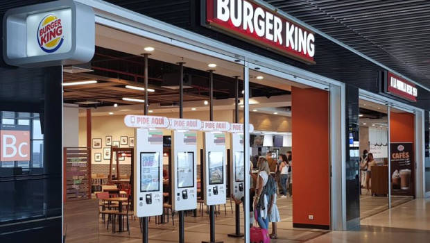 ep archivo   nuevo burguer king en el aeropuerto de gran canaria